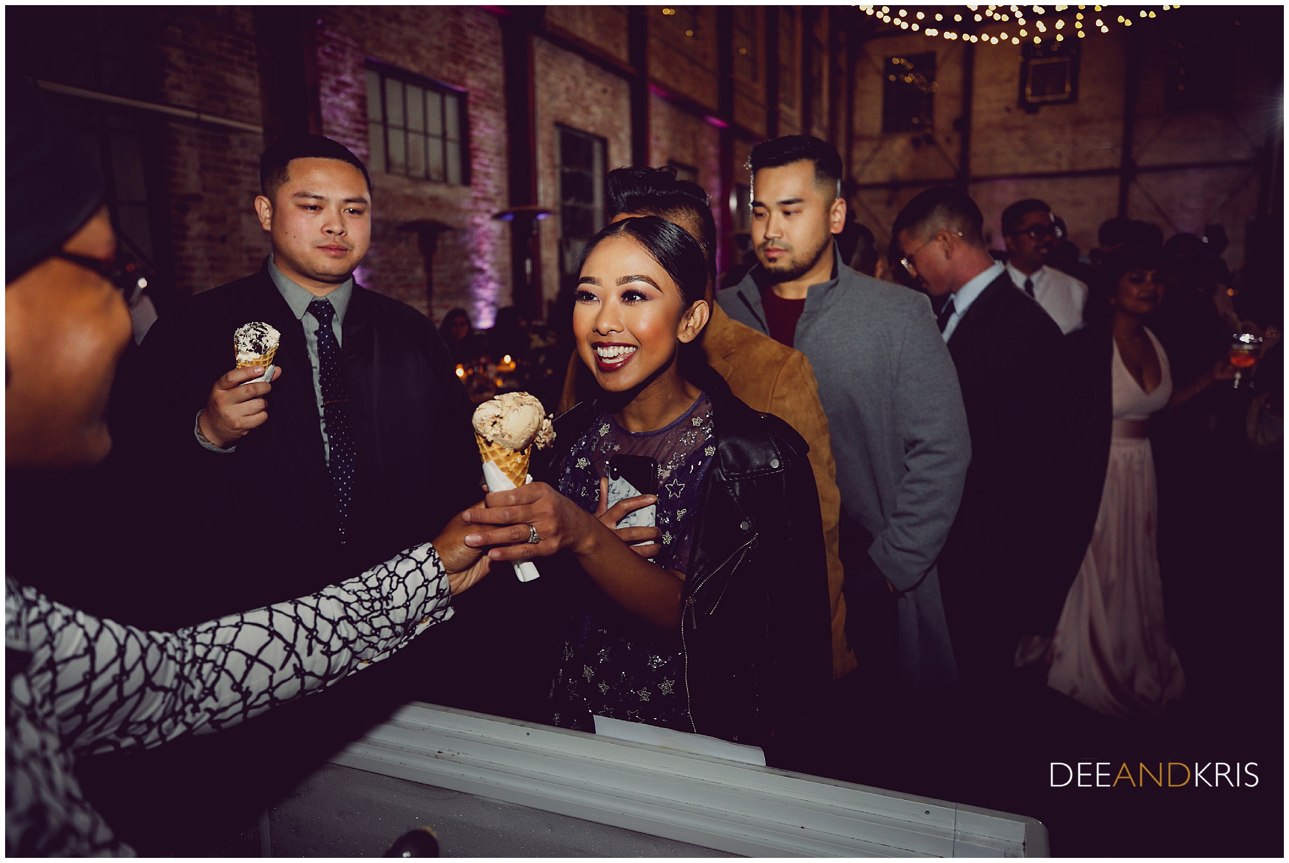 Sacramento Wedding photographer dee and kris photographs Old Sugar Mill Reception, rich's ice cream