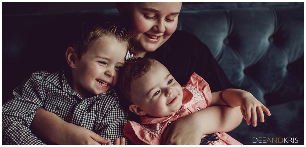 Sacramento Family Photographer sibling photography and young kid pictures