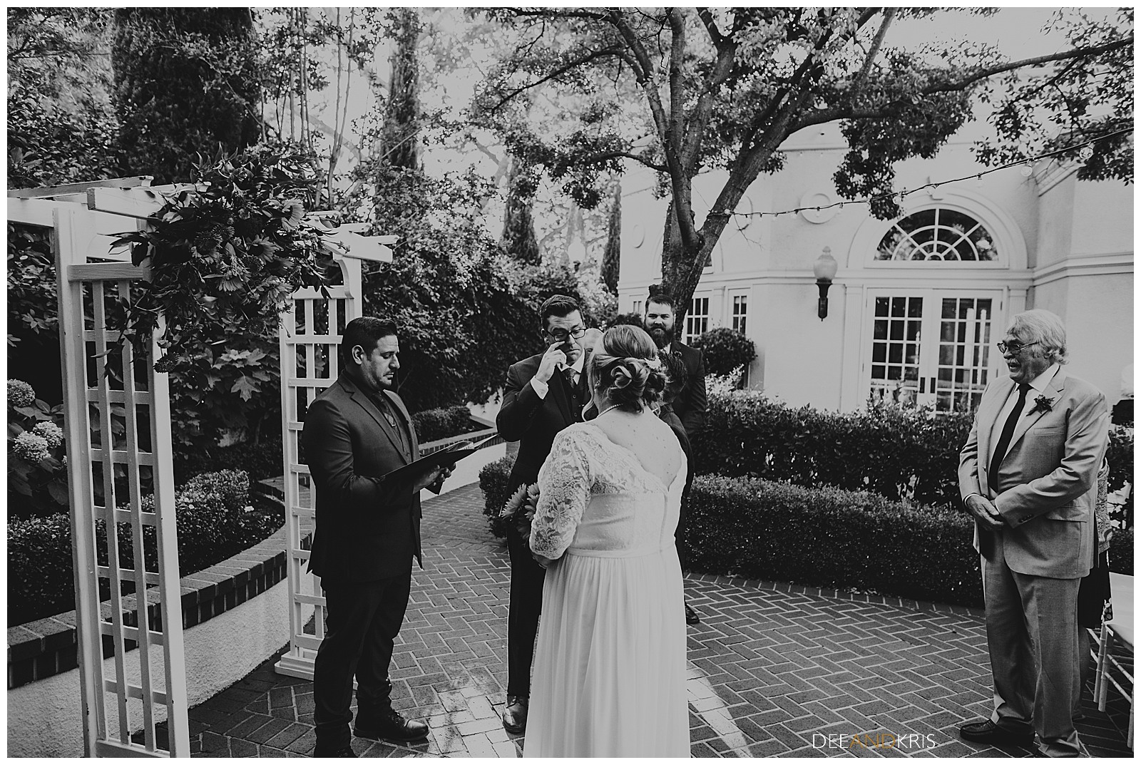 Vizcaya Wedding pictures, Sacramento Garden Venues, Dee and Kris Photography